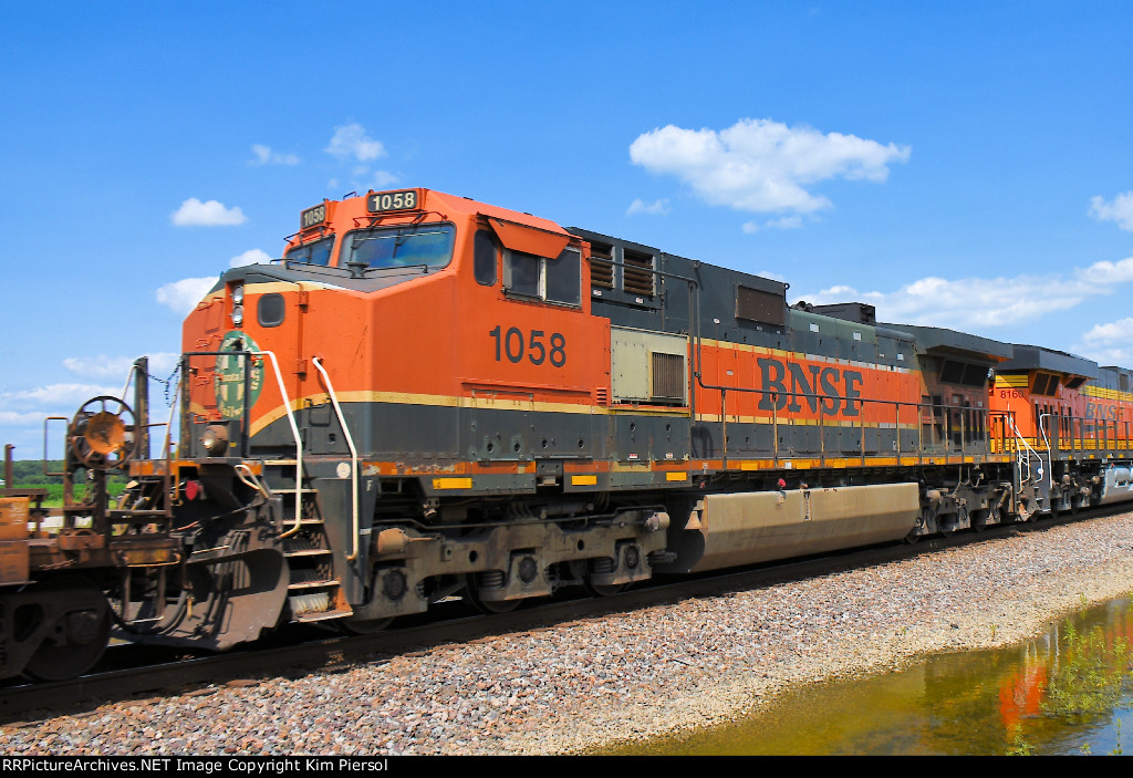 BNSF 1058 Pusher